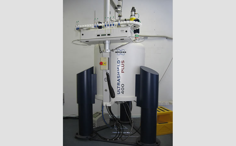 400 MHz NMR